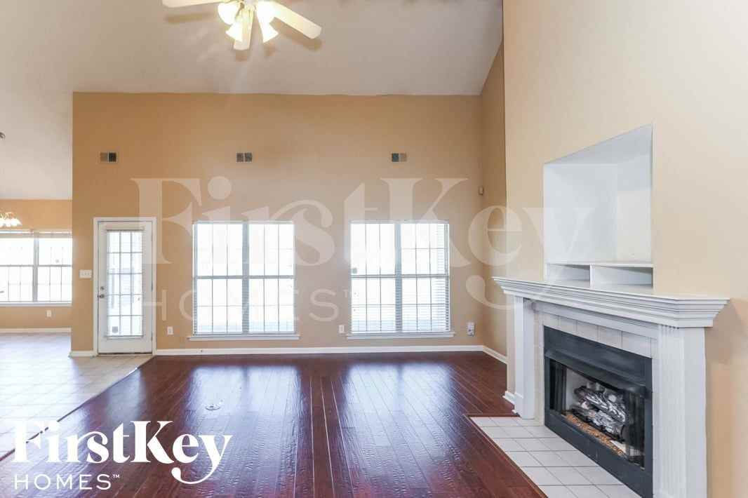 9920 Calderdale Dr - Photo 2 of 14