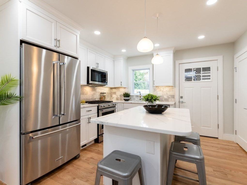 70 Moreland St #1 - Photo 4 of 8