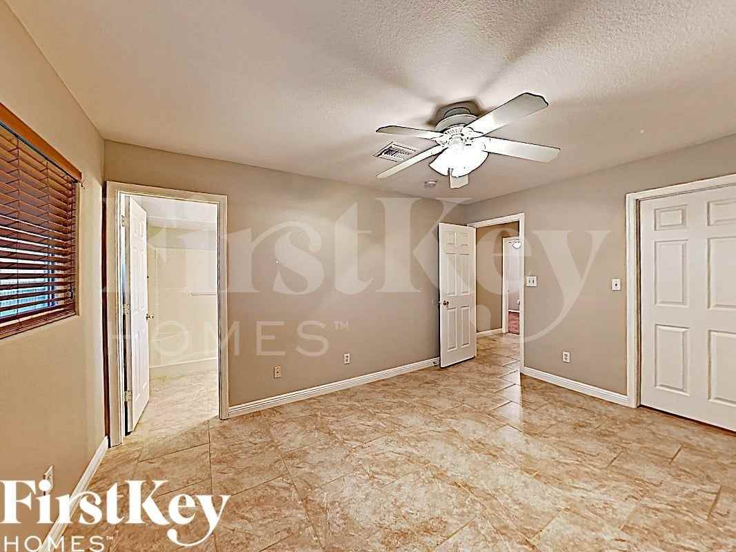 5314 W Altadena Ave - Photo 7 of 16