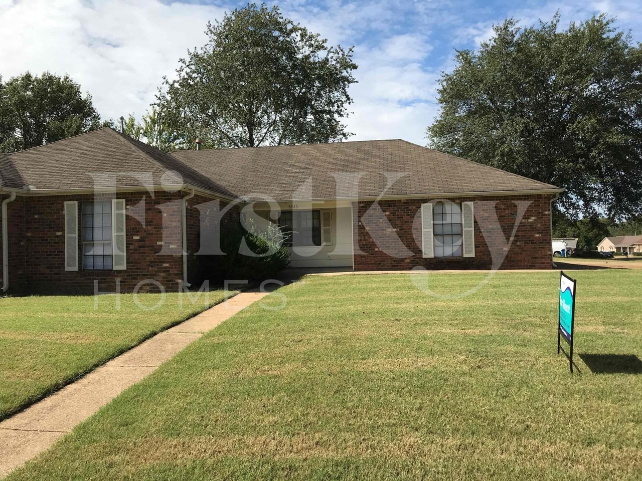 5015 Hickory Bark Dr