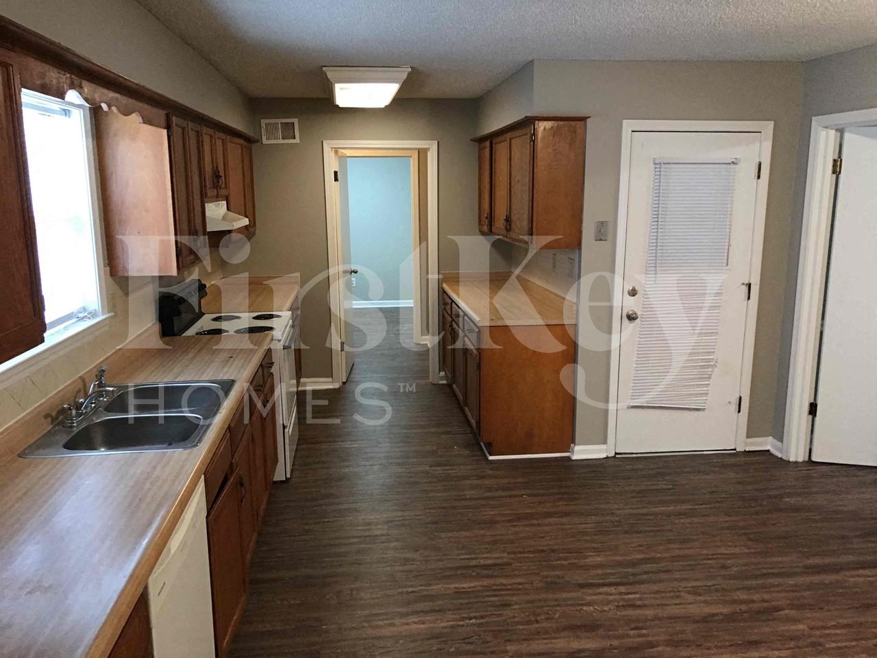 5015 Hickory Bark Dr - Photo 6 of 18