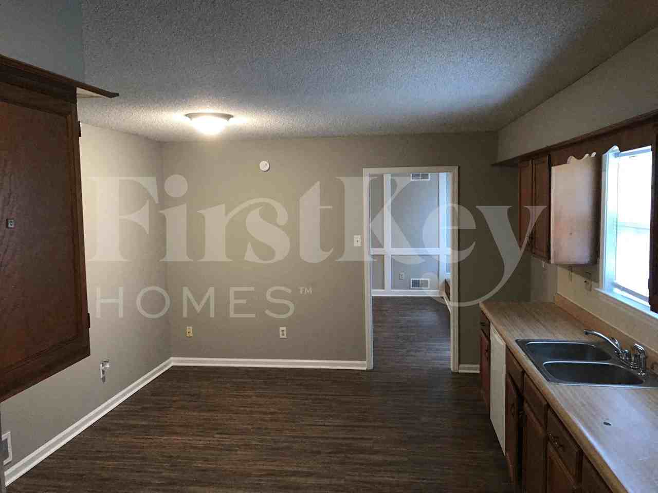 5015 Hickory Bark Dr - Photo 7 of 18