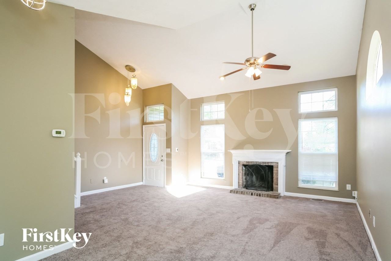 4031 Pittman Pl - Photo 3 of 15