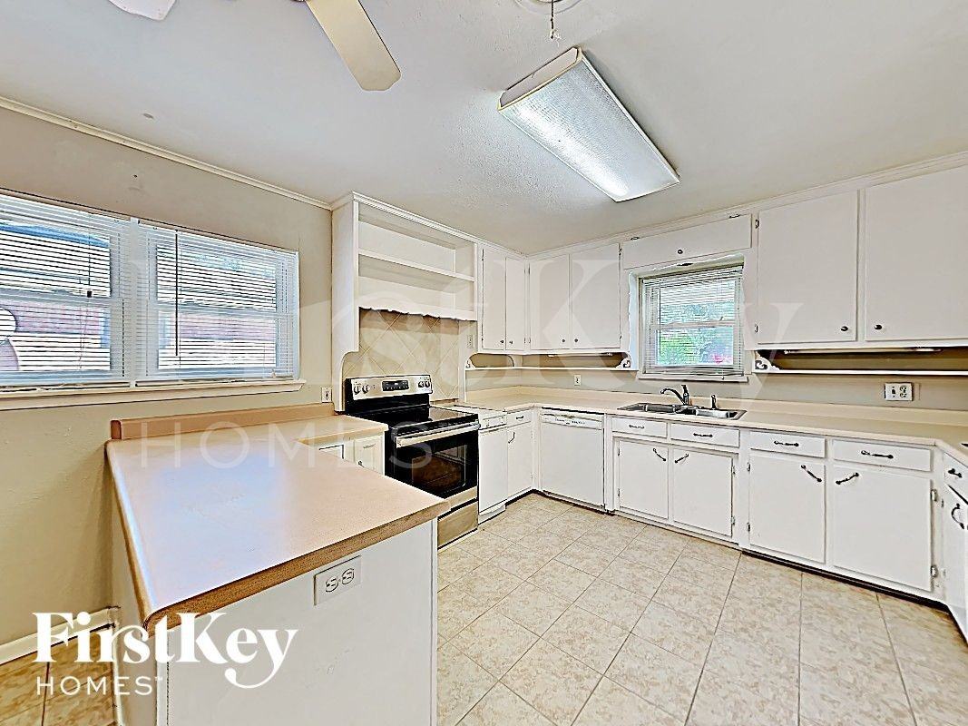 4009 Shawnee Trl - Photo 3 of 16