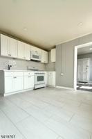 featured image of 500 Bond St