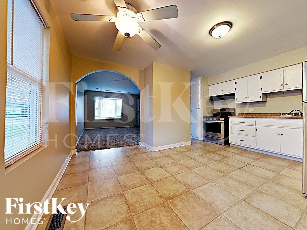 21 Concord Ave - Photo 5 of 15