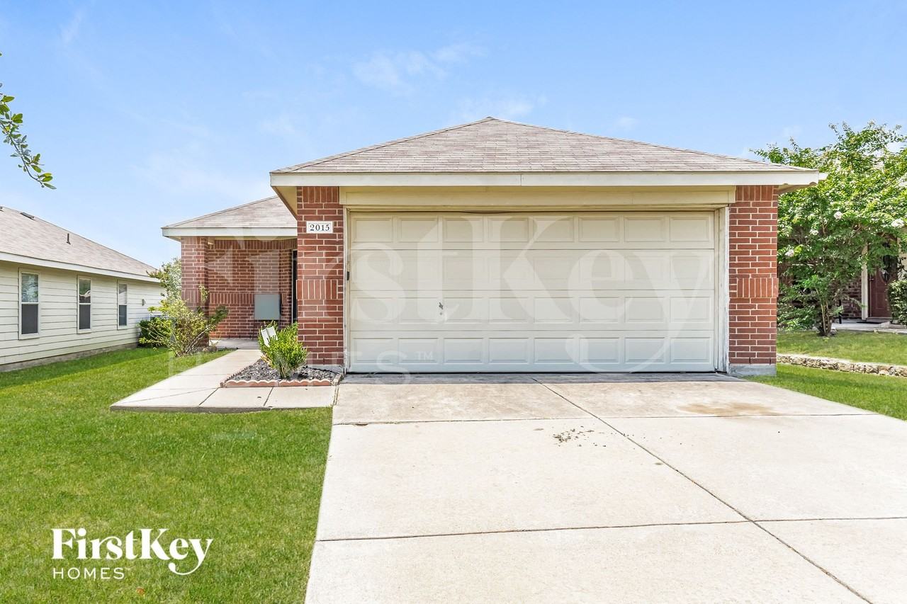 2015 Angel Way - Photo 2 of 15