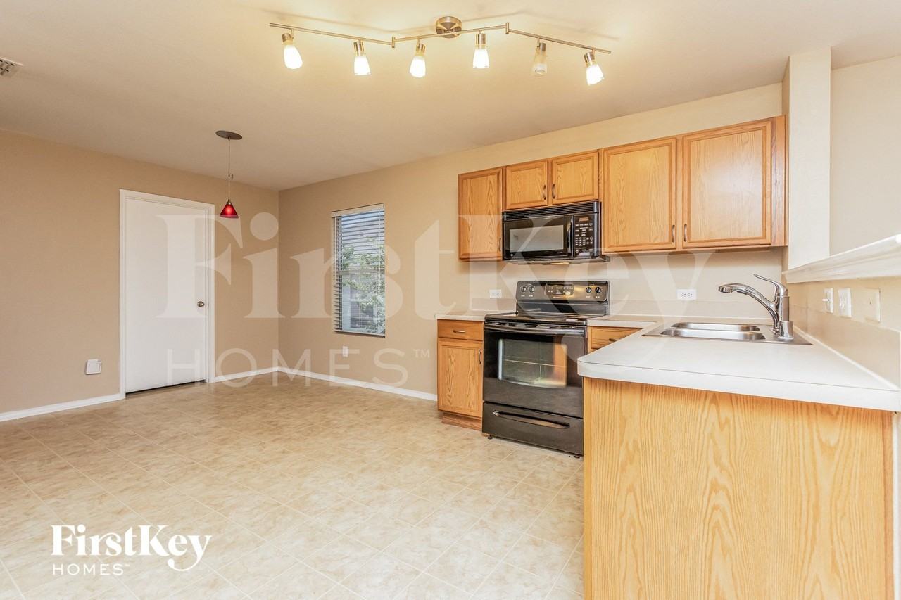 2015 Angel Way - Photo 7 of 15