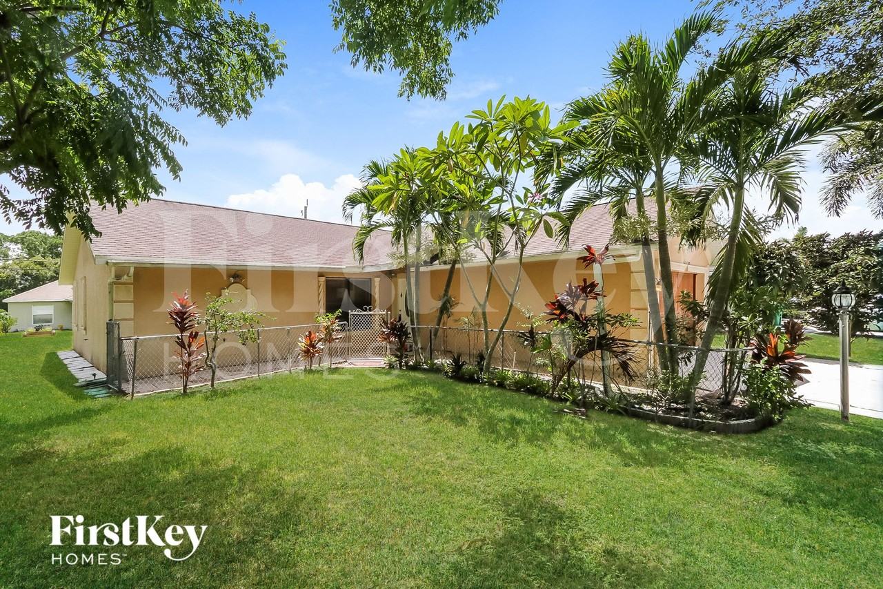 1829 Sw California Blvd - Photo 3 of 15