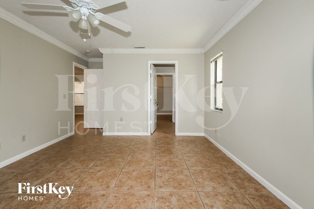 1829 Sw California Blvd - Photo 7 of 15