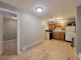 featured image of 423 2nd St