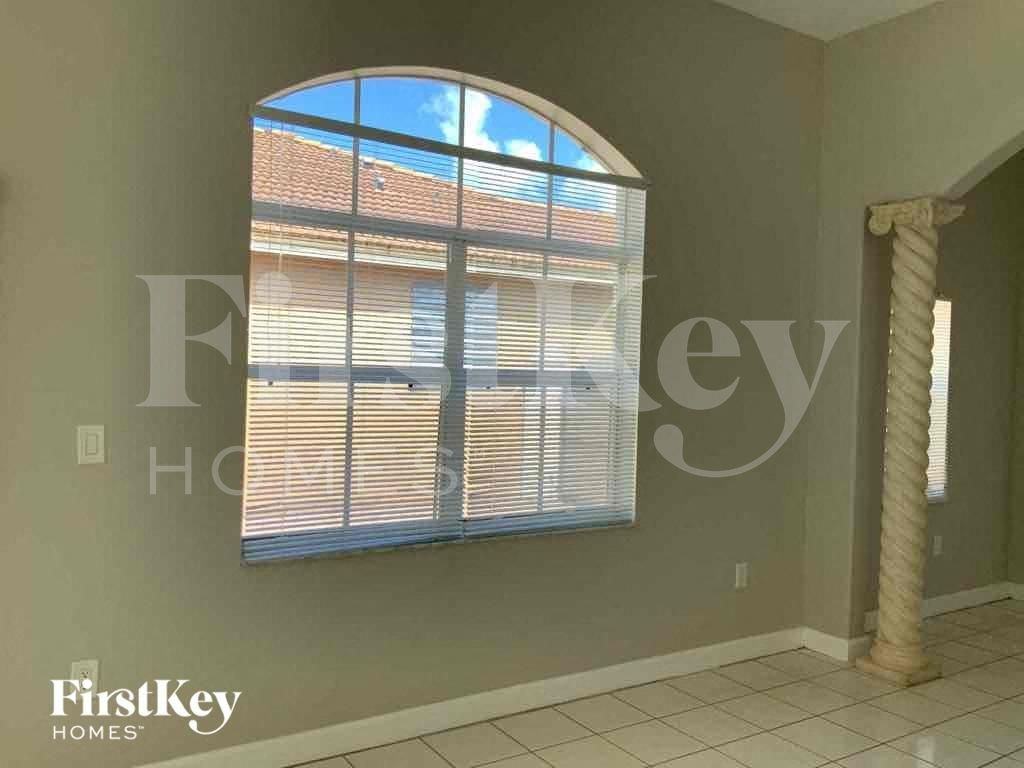 12964 Nwlane - Photo 3 of 22