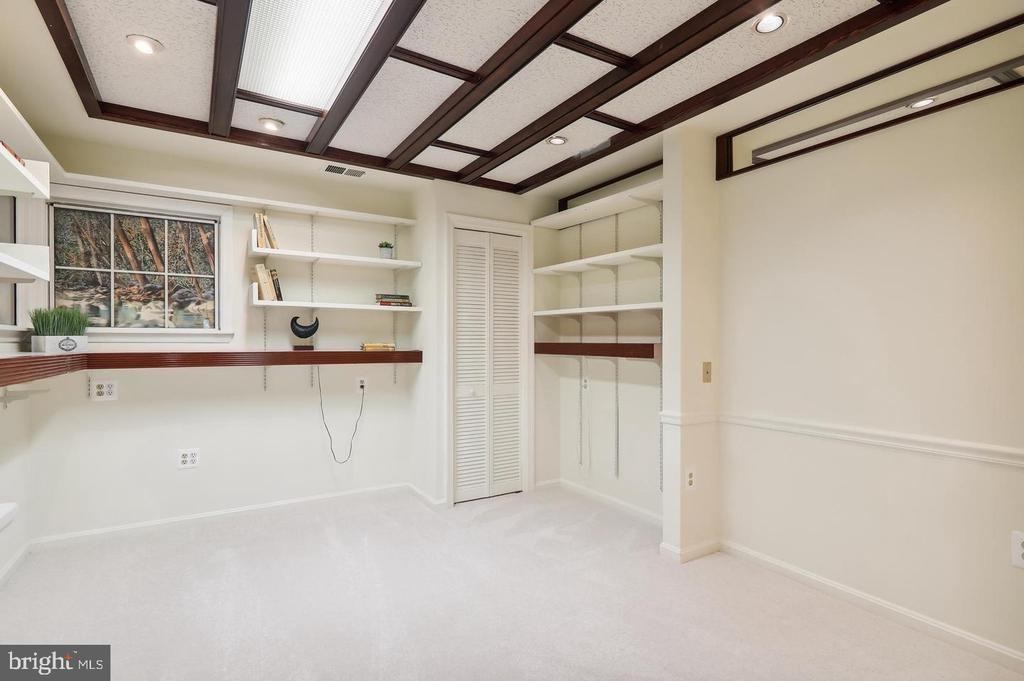 1511 Hugo Cir - Photo 4 of 8