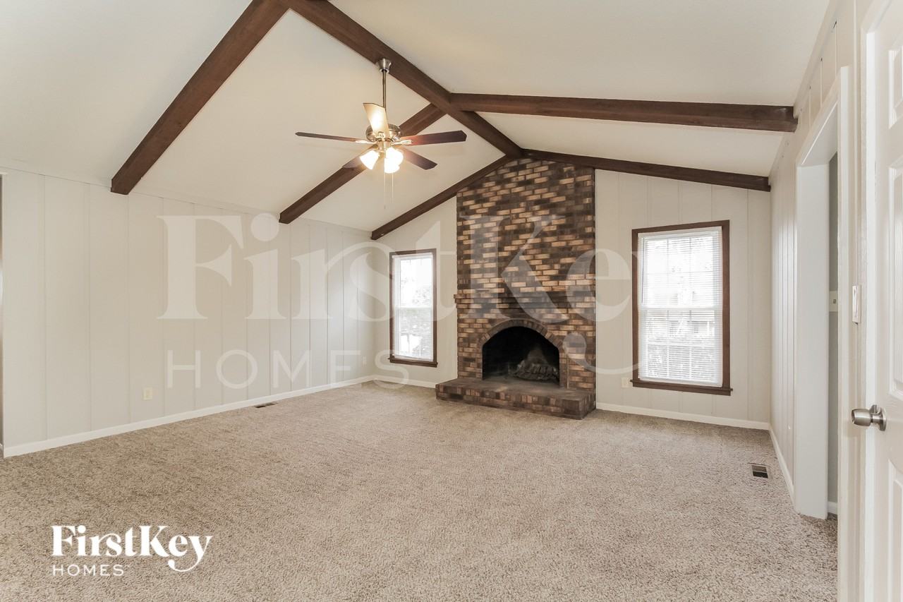 11106 Five Cedars Rd - Photo 5 of 16