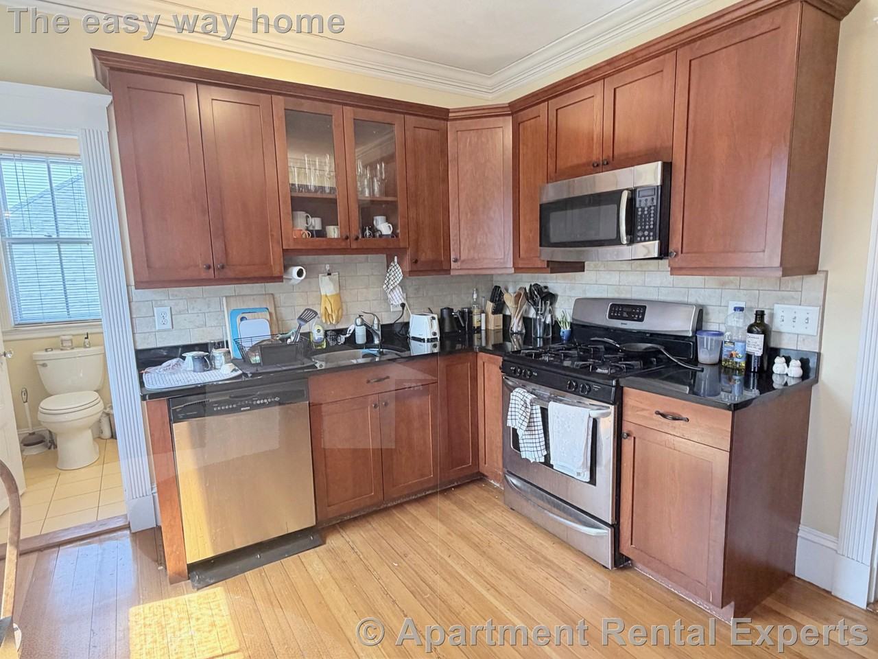 79 College Ave #2 - Photo 2 of 16