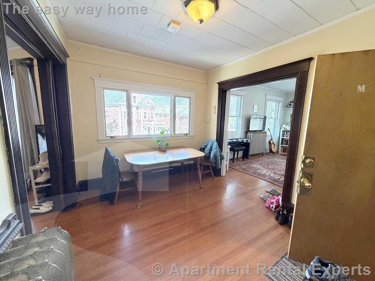 79 College Ave #2 - Photo 4 of 16