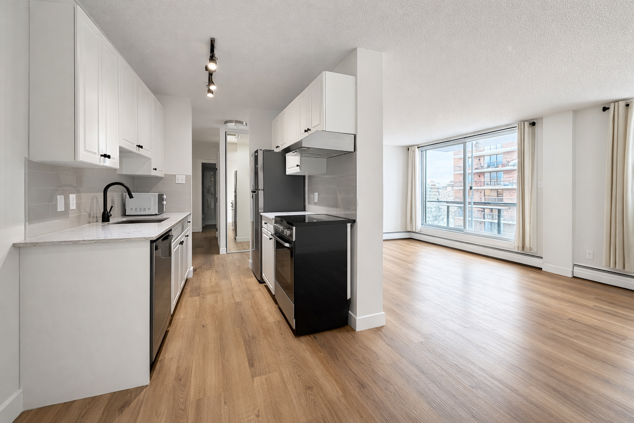 501 ShyLui - Photo 2 of 23