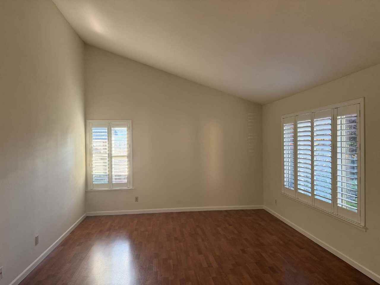 460 Latona Ct - Photo 2 of 13