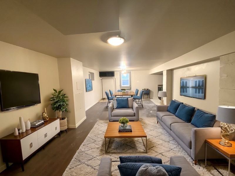 147 Holton Ave S #1 - Photo 2 of 9