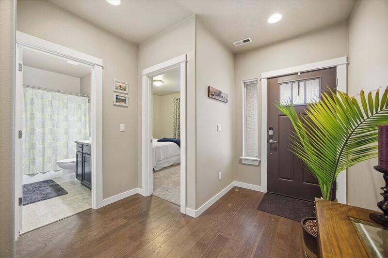 368 Wishkah Dr - Photo 2 of 16