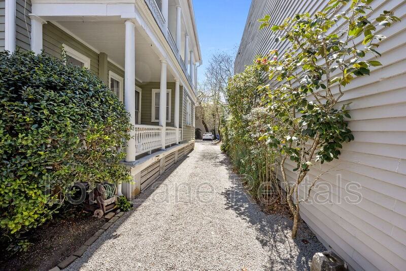 139 1/2 Broad St - Photo 2 of 25