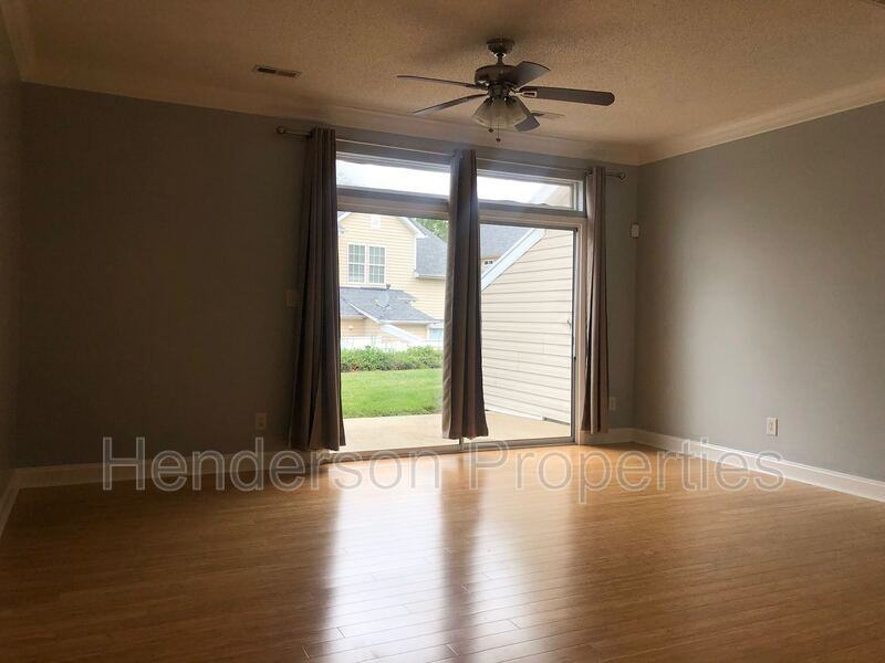 1513 Sylvia Ct - Photo 3 of 17