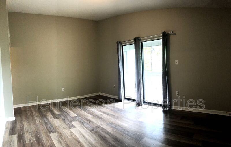 1722 Hunters Trl - Photo 3 of 18