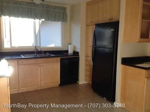 513 Jefferson St - Photo 3 of 8