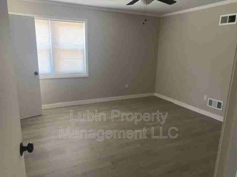 4947 Demeter Cv - Photo 6 of 8