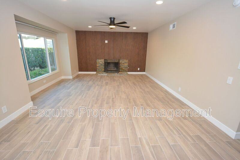 729 Mardigras Ct - Photo 2 of 22