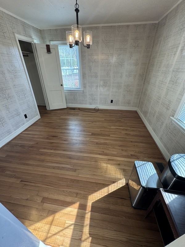 153 Roanoke Ave - Photo 4 of 12