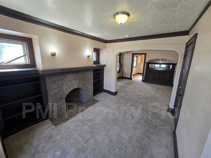 3837 N 24th Pl - Photo 4 of 7