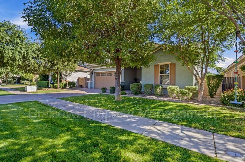 4073 E Weather Vane Rd - Photo 2 of 50