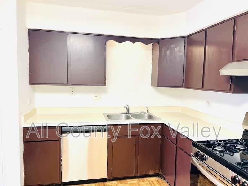 264 E Bailey Rd #E - Photo 5 of 14