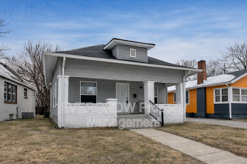 2021 Mansfield St - Photo 2 of 35