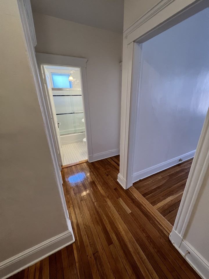 80 Sutherland Rd #6 - Photo 4 of 50