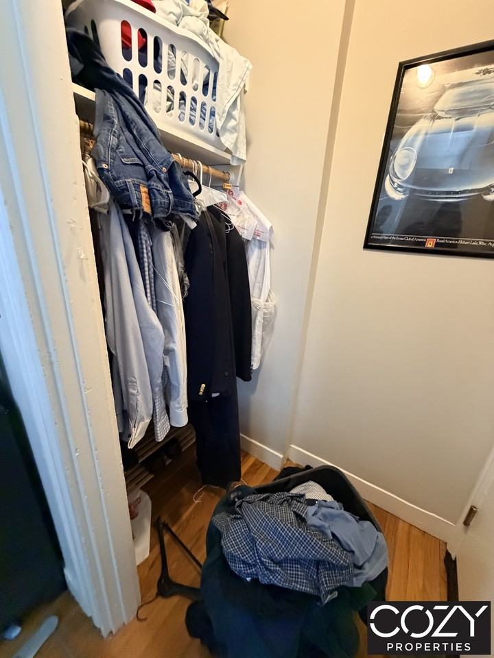 26 Jfk St #7 - Photo 3 of 5