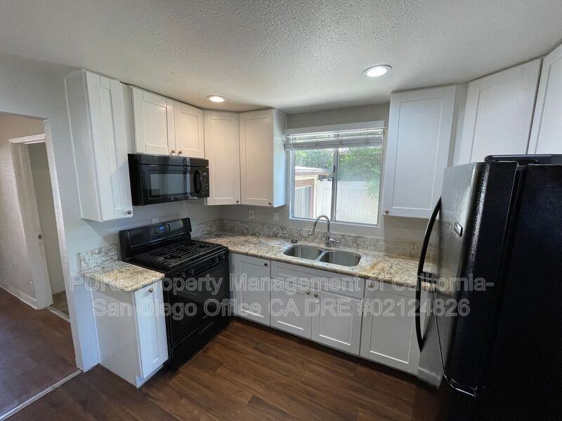 1120 Florence St - Photo 5 of 16