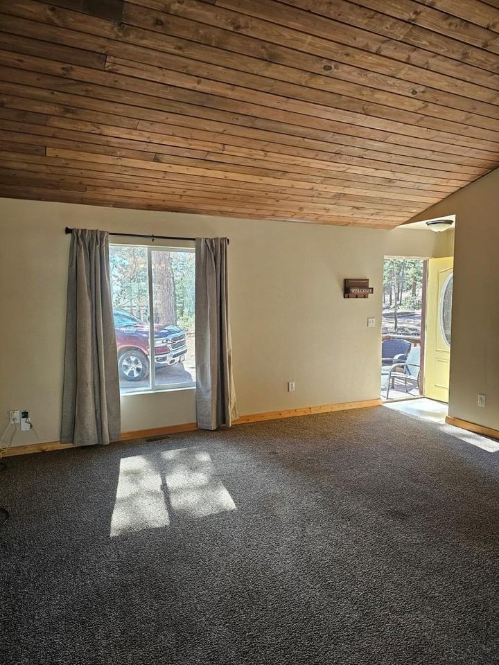 252 Blossom Rd - Photo 3 of 22