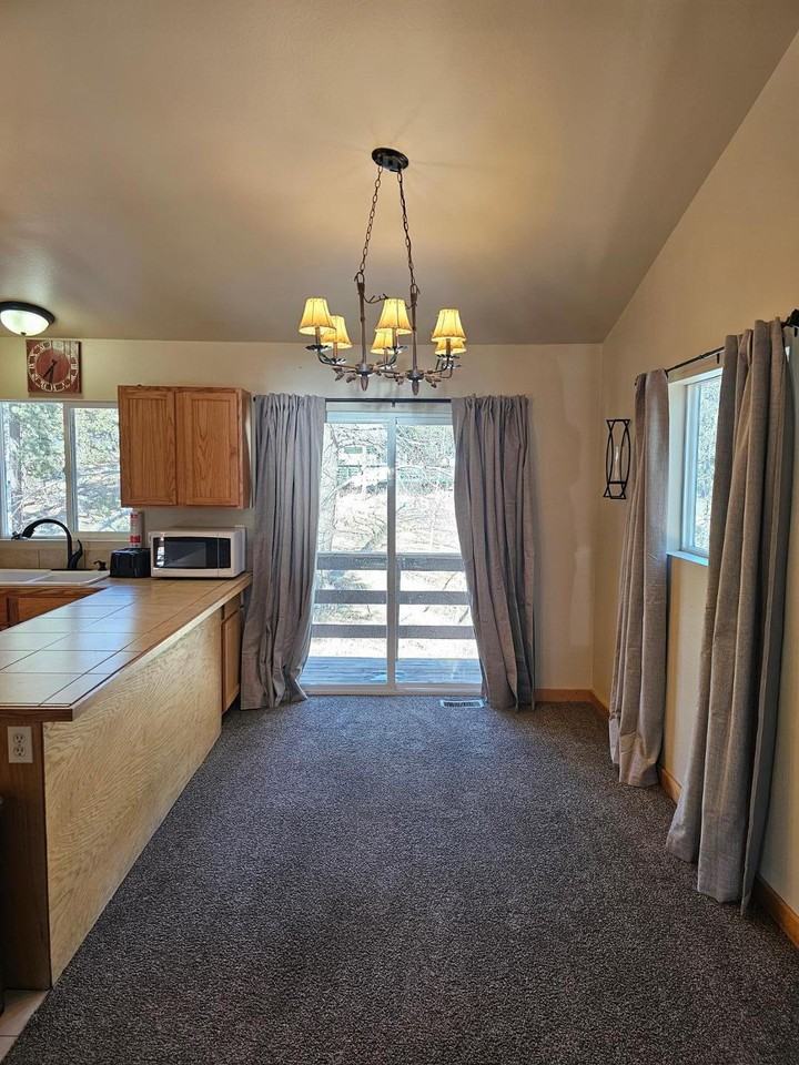 252 Blossom Rd - Photo 6 of 22