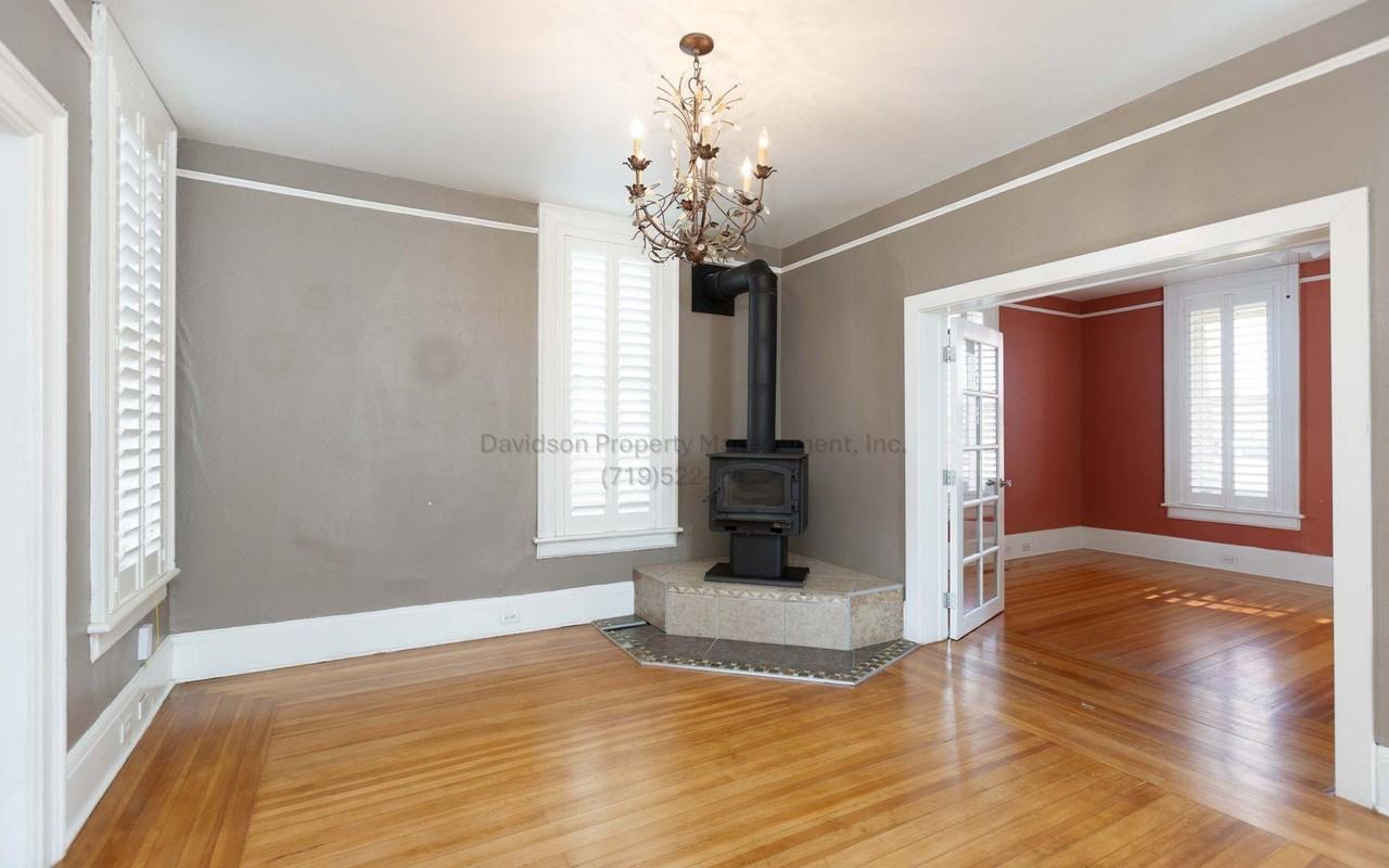 2312 N Weber St - Photo 5 of 20
