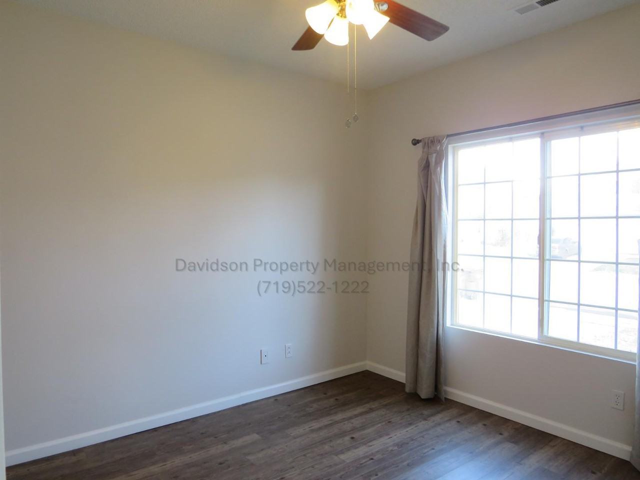4406 E Anvil Dr - Photo 3 of 14