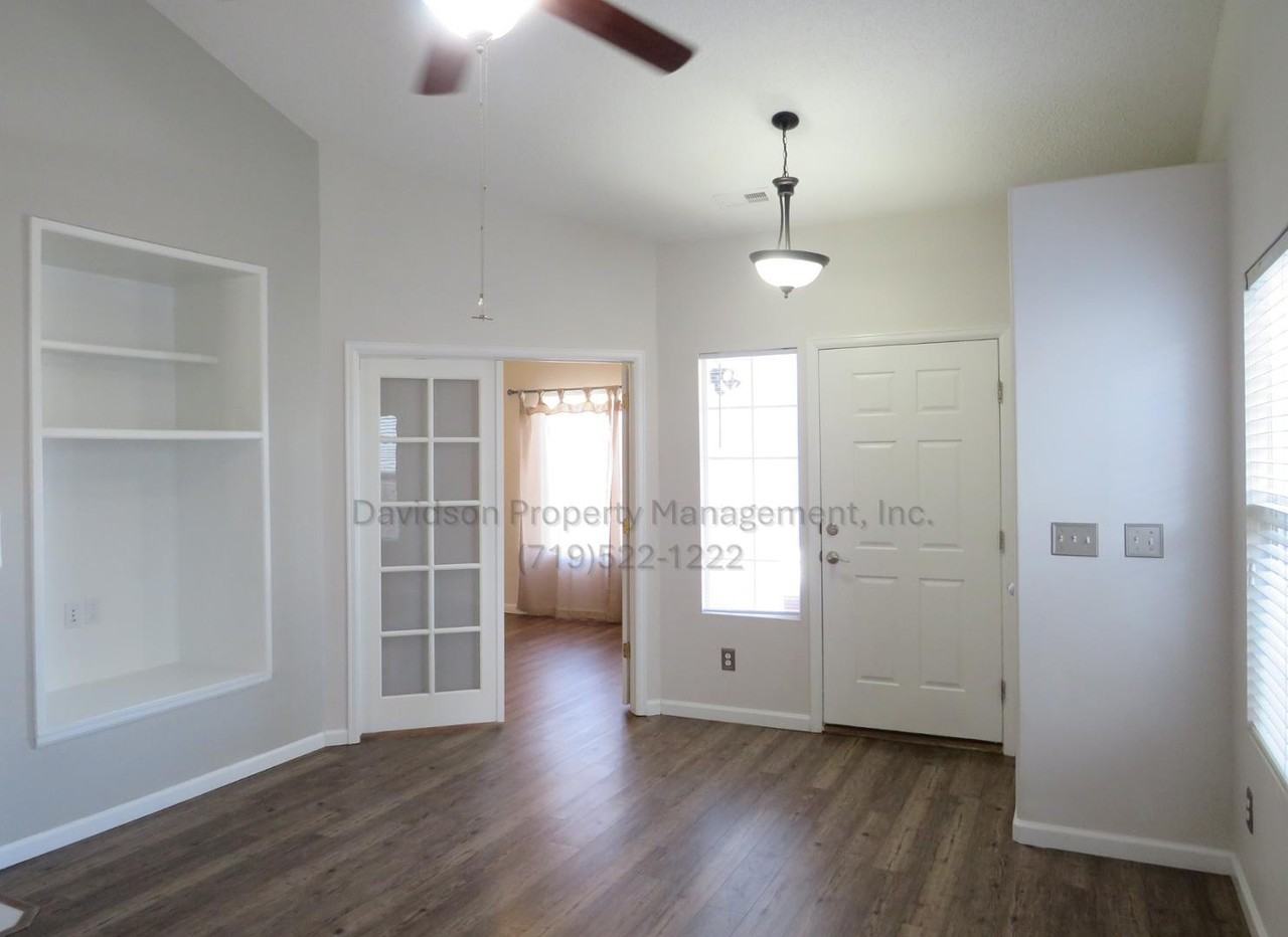 4406 E Anvil Dr - Photo 5 of 14