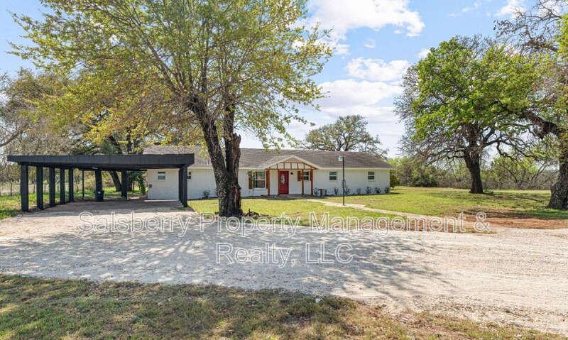 3137 N Fm 200 - Photo 2 of 24