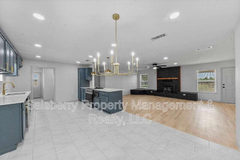 3137 N Fm 200 - Photo 7 of 24