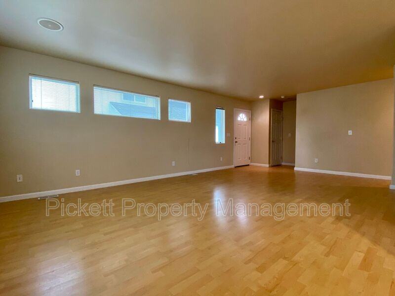 1118 Park Ave - Photo 3 of 14