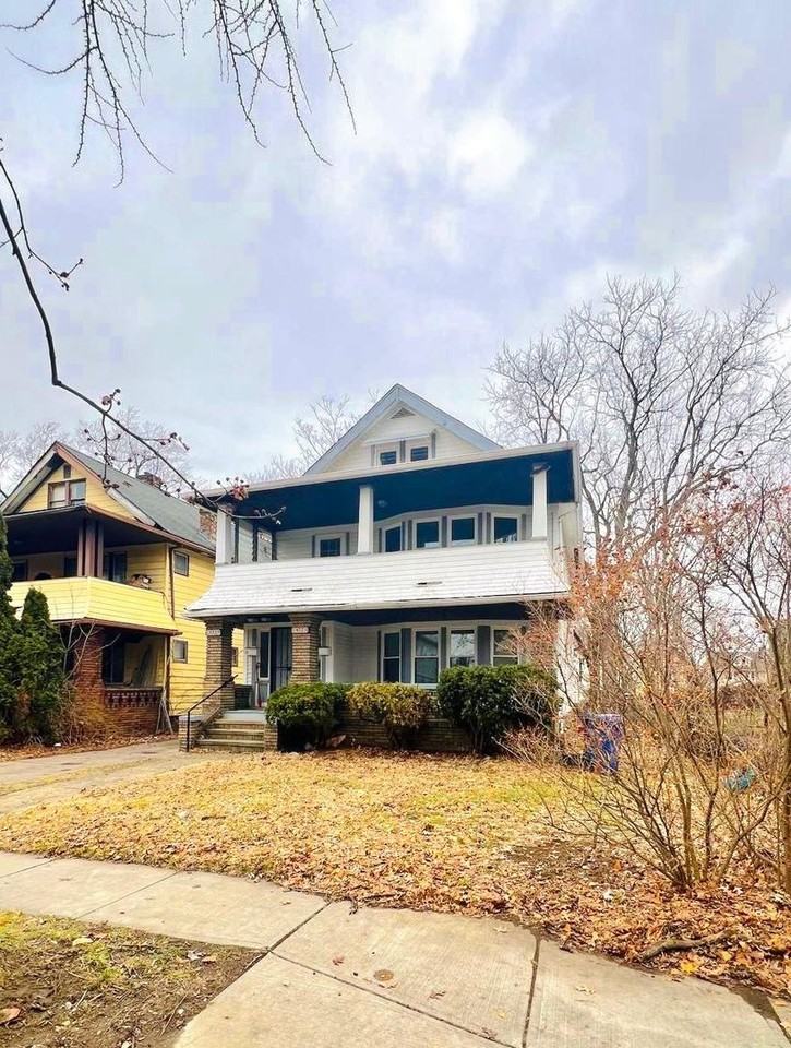 14221 Glenside Rd - Photo 3 of 33