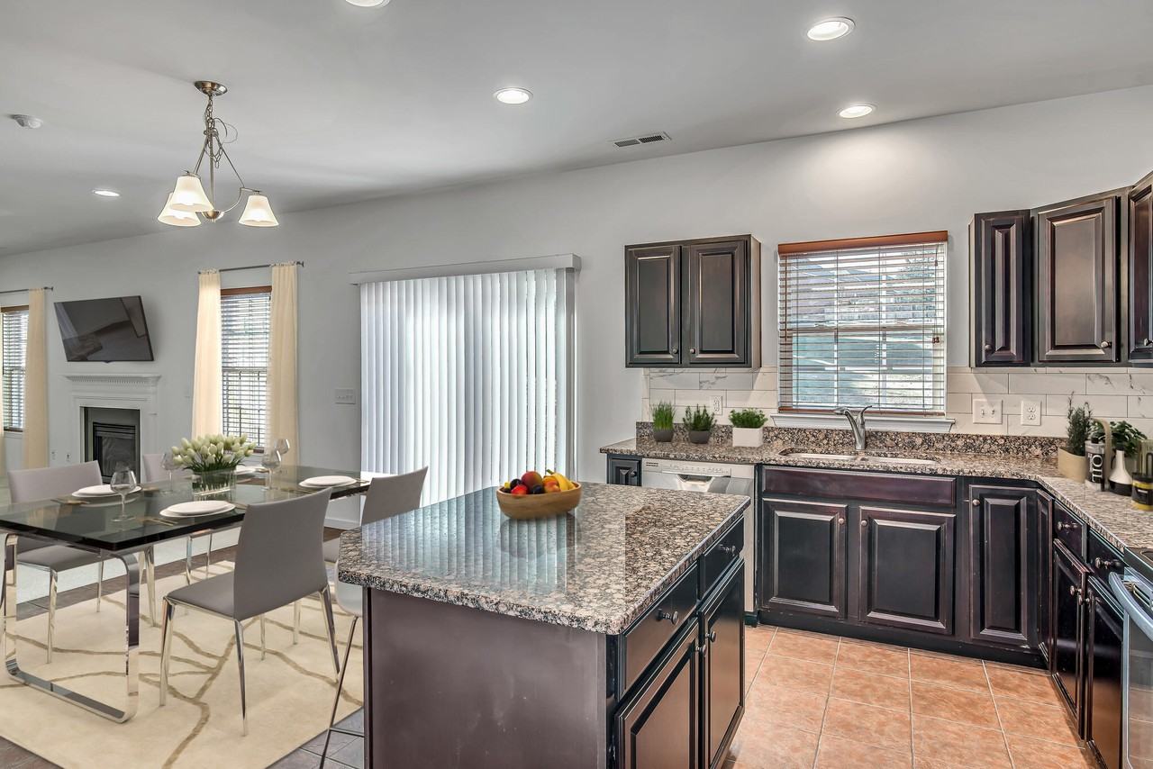 290 Cobblestone Lndg - Photo 6 of 27