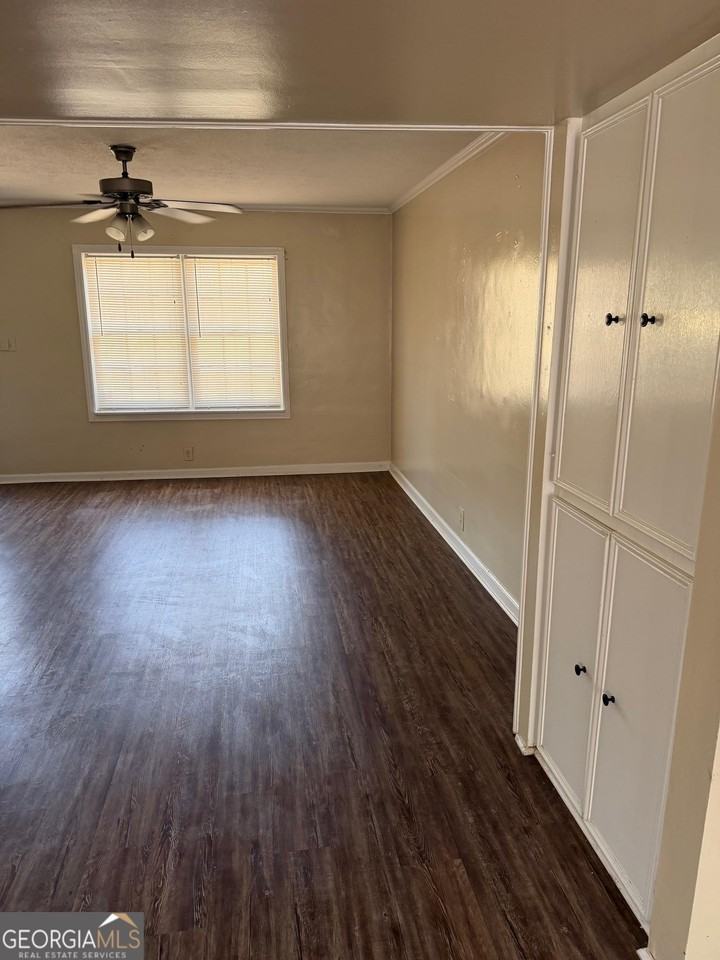 1006 5th Ave #A - Photo 4 of 12