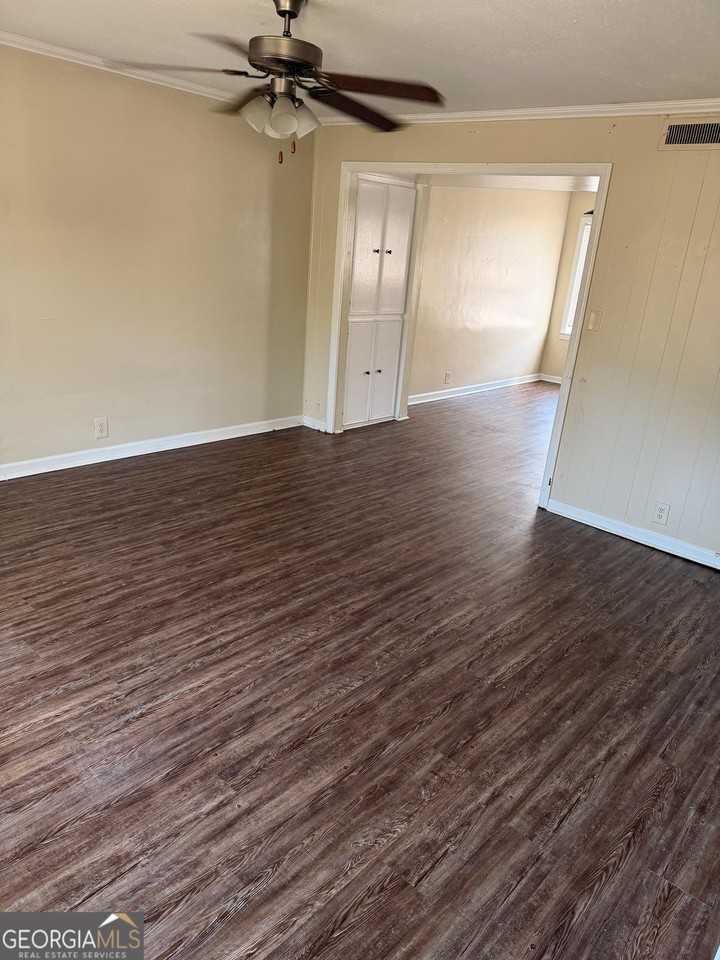 1006 5th Ave #A - Photo 5 of 12